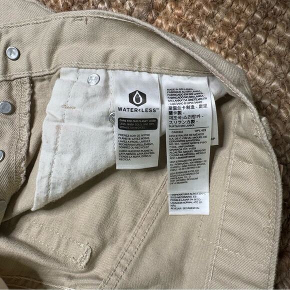 Levi's Women’s Ribcage Straight Ankle Two-toned Cream Tan Jeans Size 24 - Picture 8 of 10